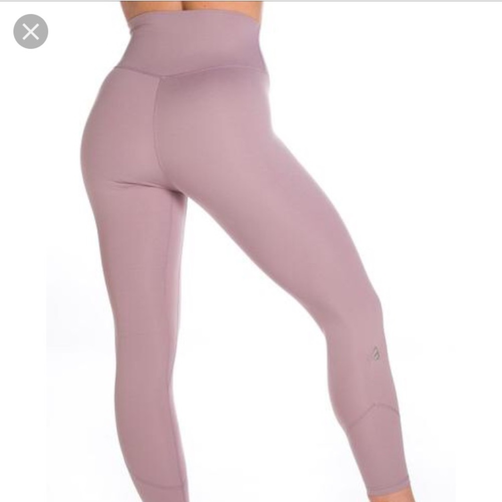 Alainah 111 23” sleek legging